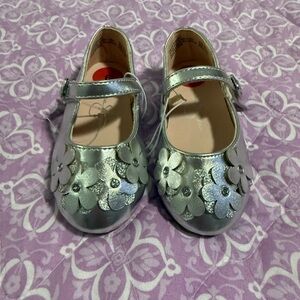 Jessica Simpson Silver Dress Shoes with Metallic Finish